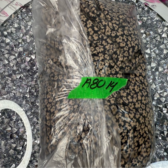 Zara dress, ruffle, tiered, flowers, balloon sleeve, Black and Cream Floral - Picture 13 of 13